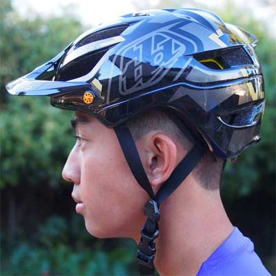 Casco MTB Troy Lee Designs A1